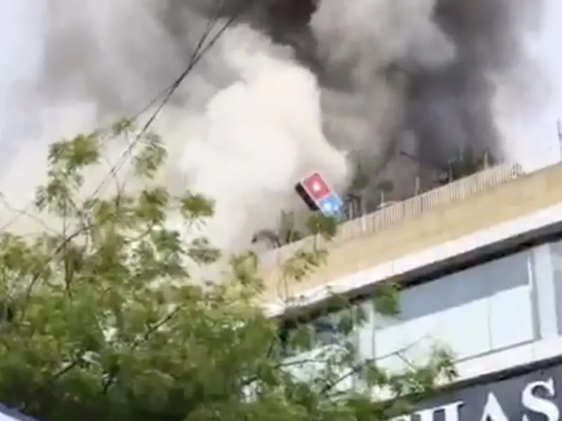 Screenshot 2025 05 18 at 11.01.01 PM Delhi Coching Center 4th and 5th Floor Under Fire in Old Rajender Nagar. Details Reported.